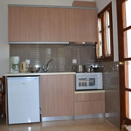 Giorgos And Maria Apartment *